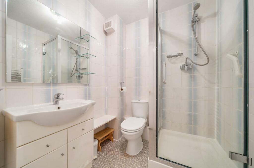 Davidson Frost-Wellings, DFW, Sandown Court, Stanm