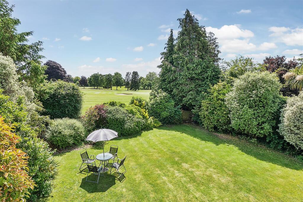Rear garden/Golf course