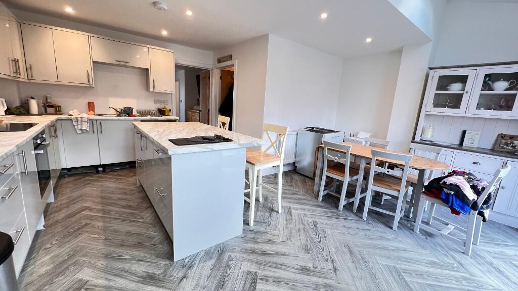 Fitted Kitchen/Diner