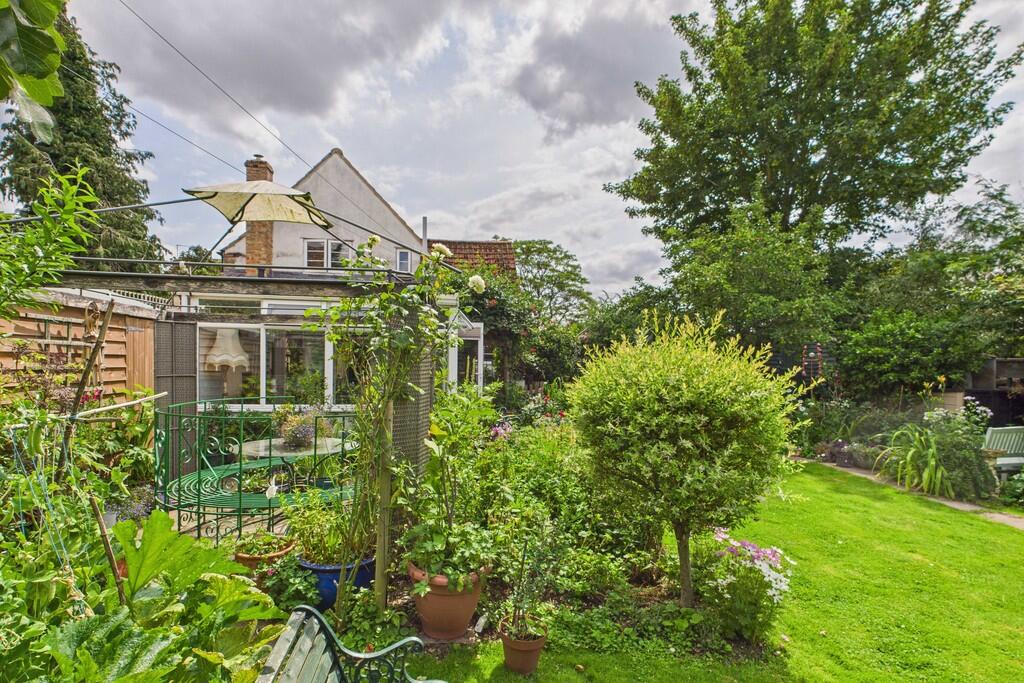 CAM01211G0-PR0279...