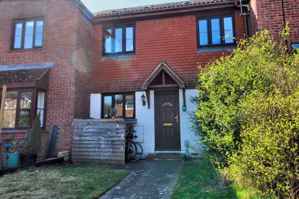 Cathy Hill Outside 1