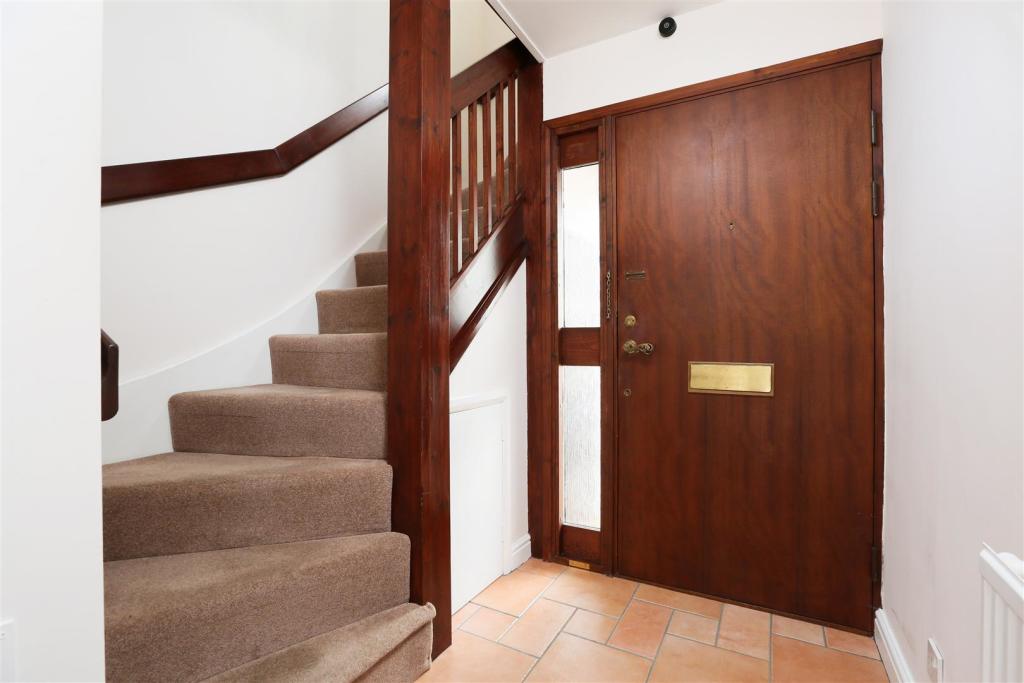 77 Princess Victoria St 8.jpg