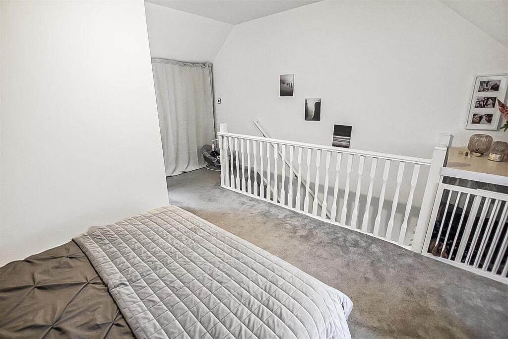 Bedroom One (2).jpg