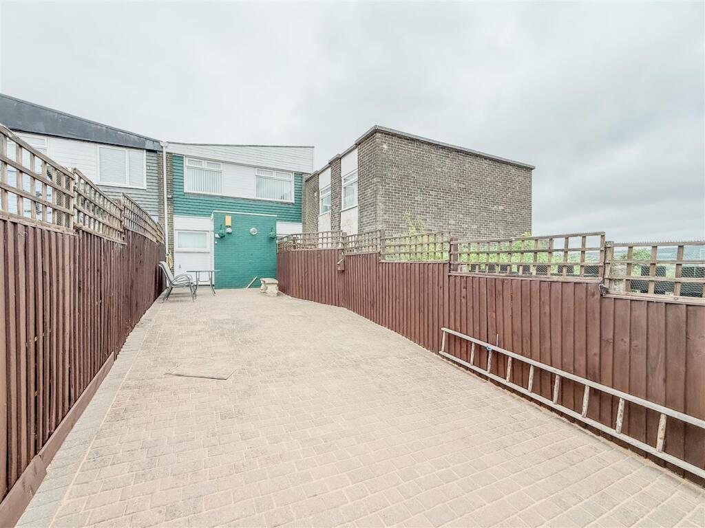 EXTERNAL AND DRIVEWAY