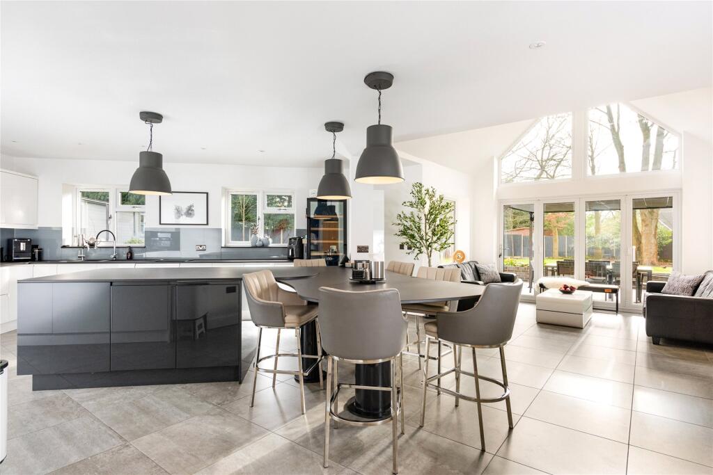 Kitchen/Din/Family