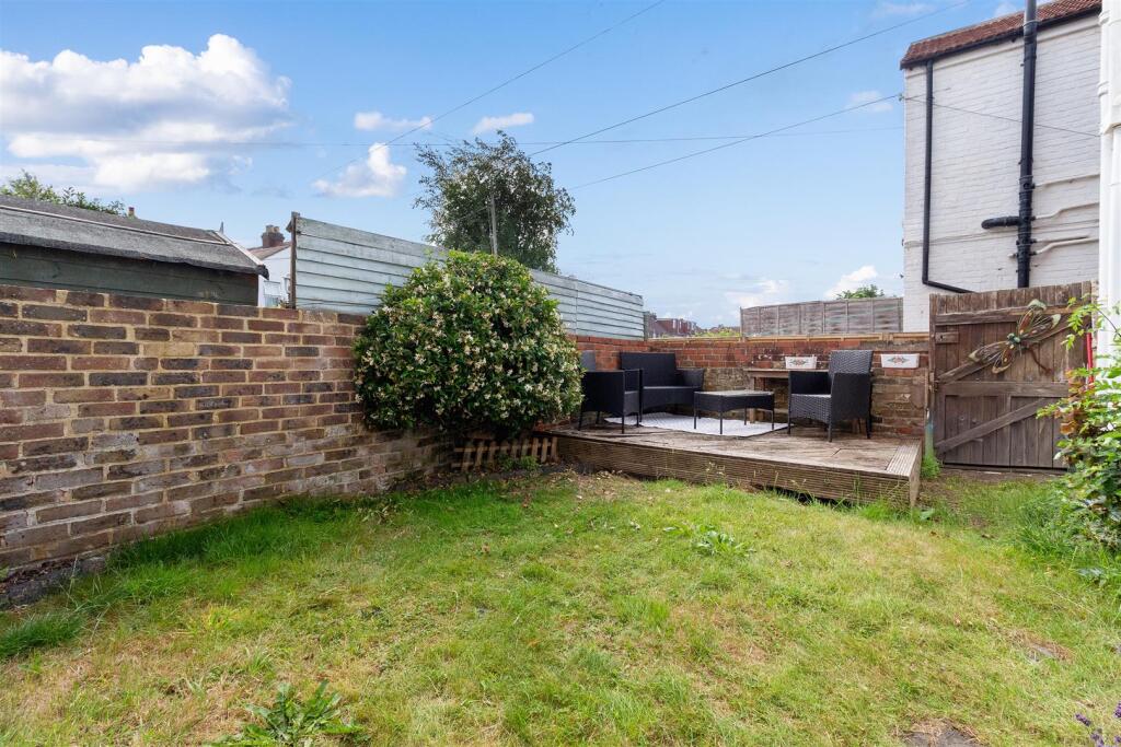 The Drive,76-011.jpg