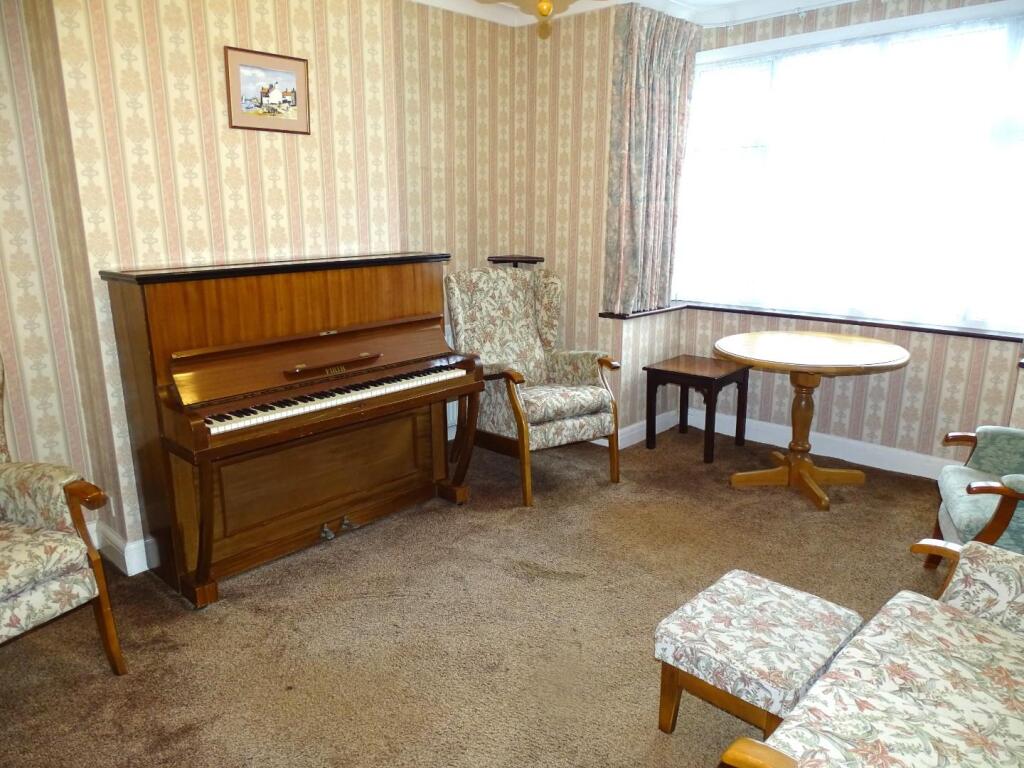 SITTING ROOM