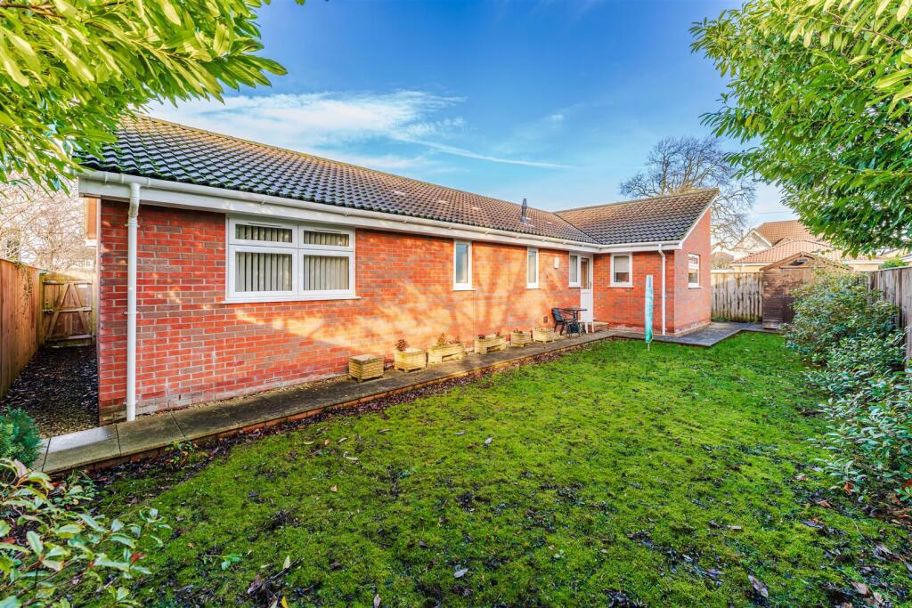 1A Elm Close Yatton BS49 4EL 52.jpg