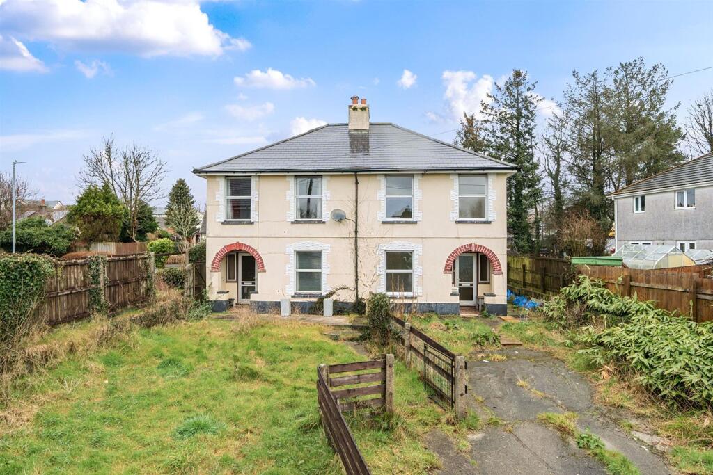 Rosevallon Front.jpg