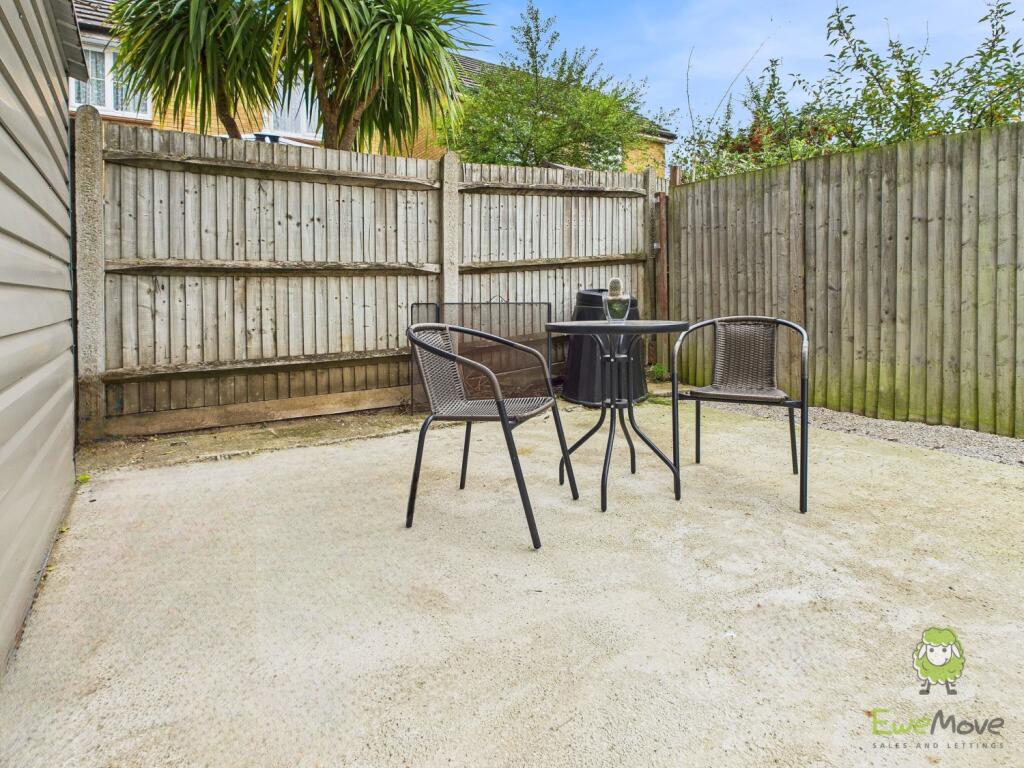 CAM01543G0-PR0160-STILL039