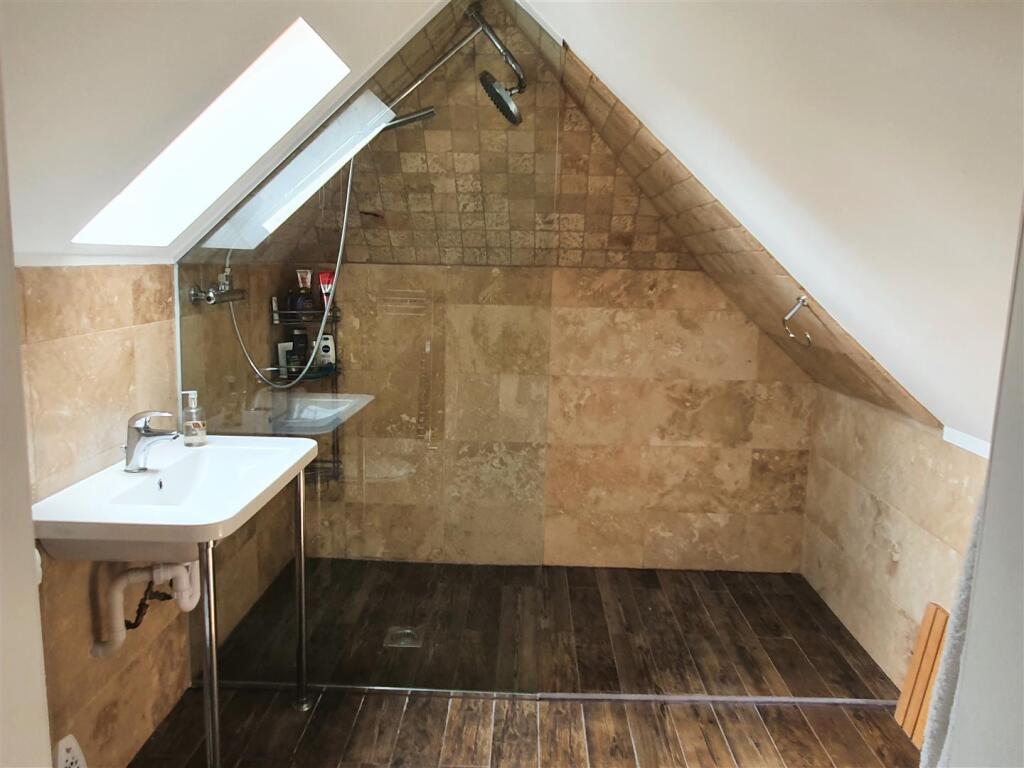 En suite.jpg
