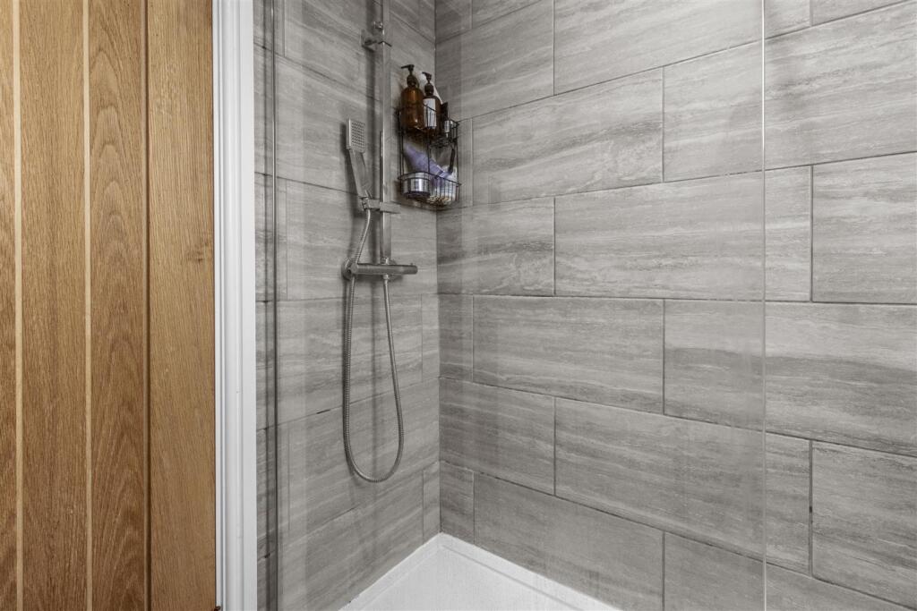 shower room #3.jpg