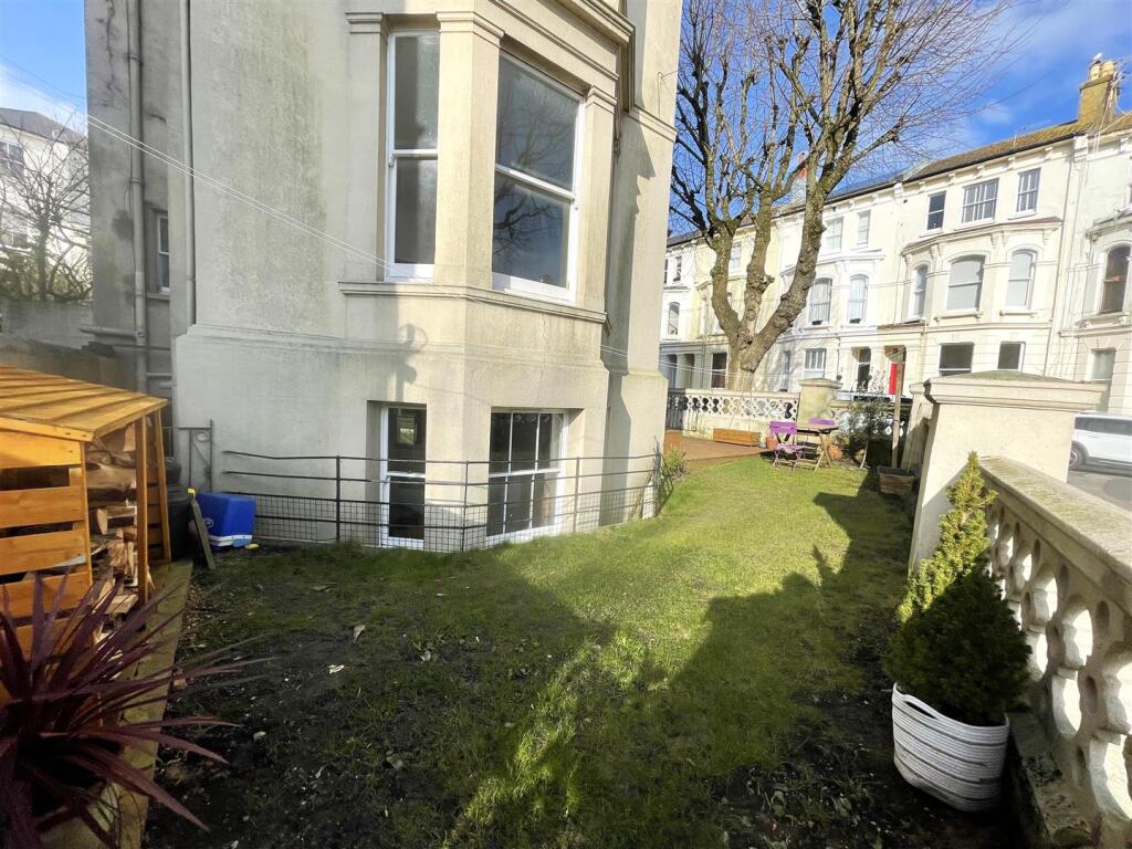Garden 1.jpg