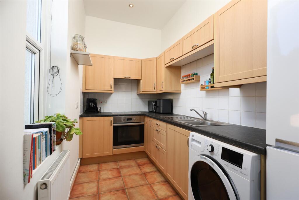 4@1 Claremont Rd 5.JPG