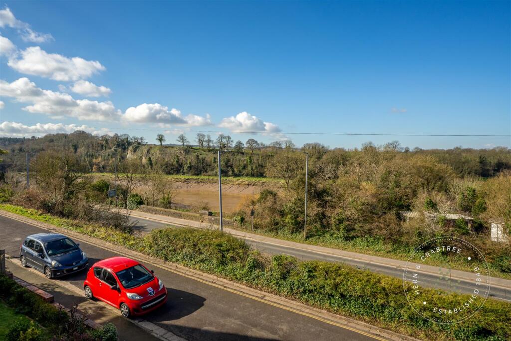 Horse Shoe Dr, Bristol, Hern Crabtree (29).jpg