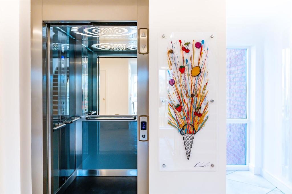 Elevator.jpeg
