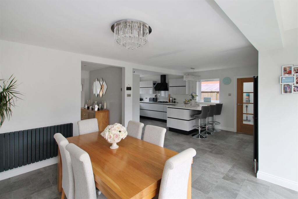 9017215-102236-133833113580325098-092c69a9-8d08-16