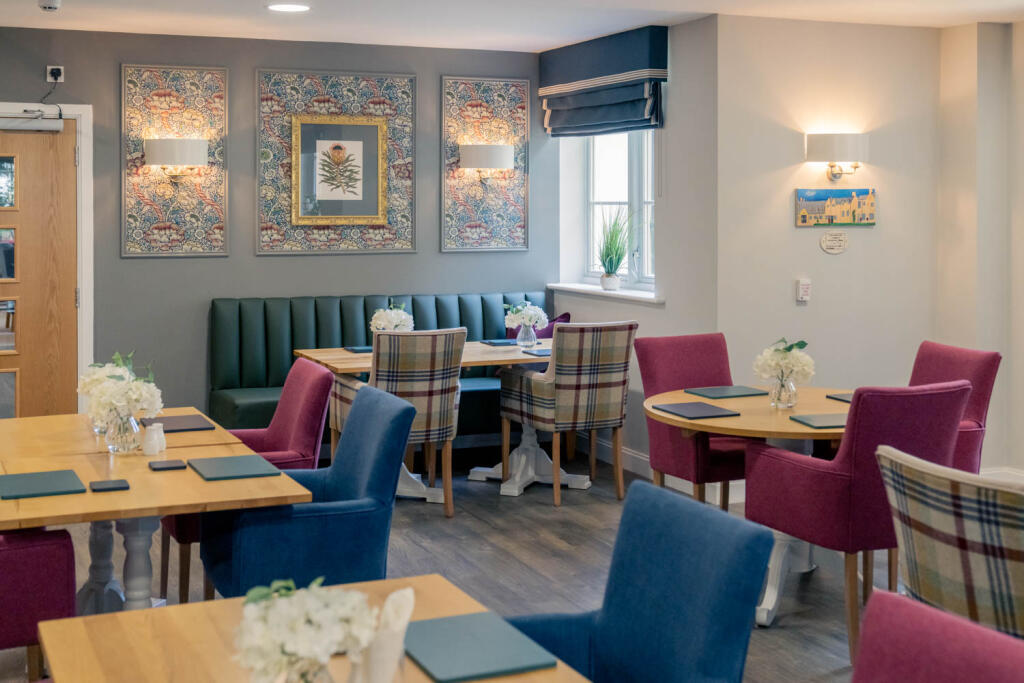 Hawkesbury Place, Stow-on-the-wold - Communal Restaurant