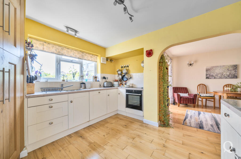 dae66366-7150-42e...