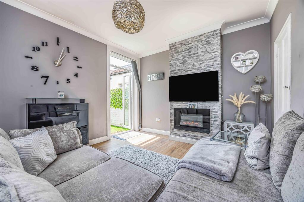 36 Wymering Road, Copnor-Small-PorticoMarketing-So