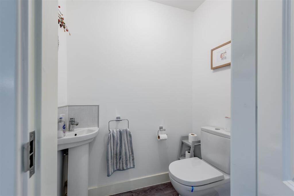 4RockinghamAvenue(Interior)-8.jpg