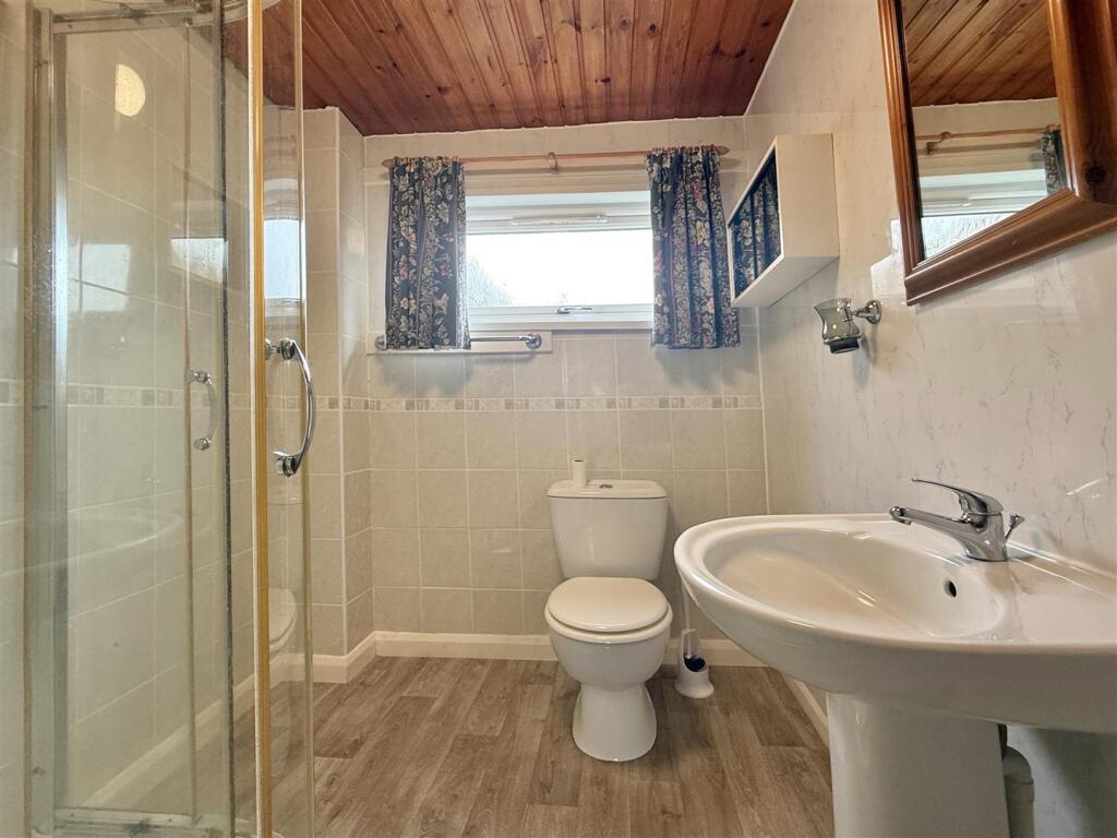 Family Shower Room.jpeg