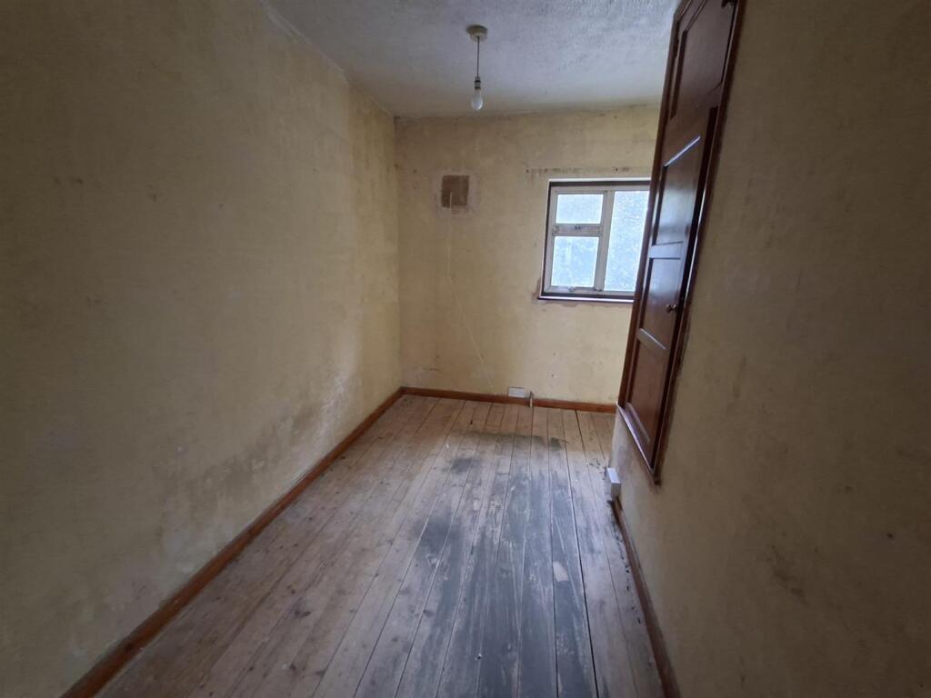 Waveney Way, Northampton