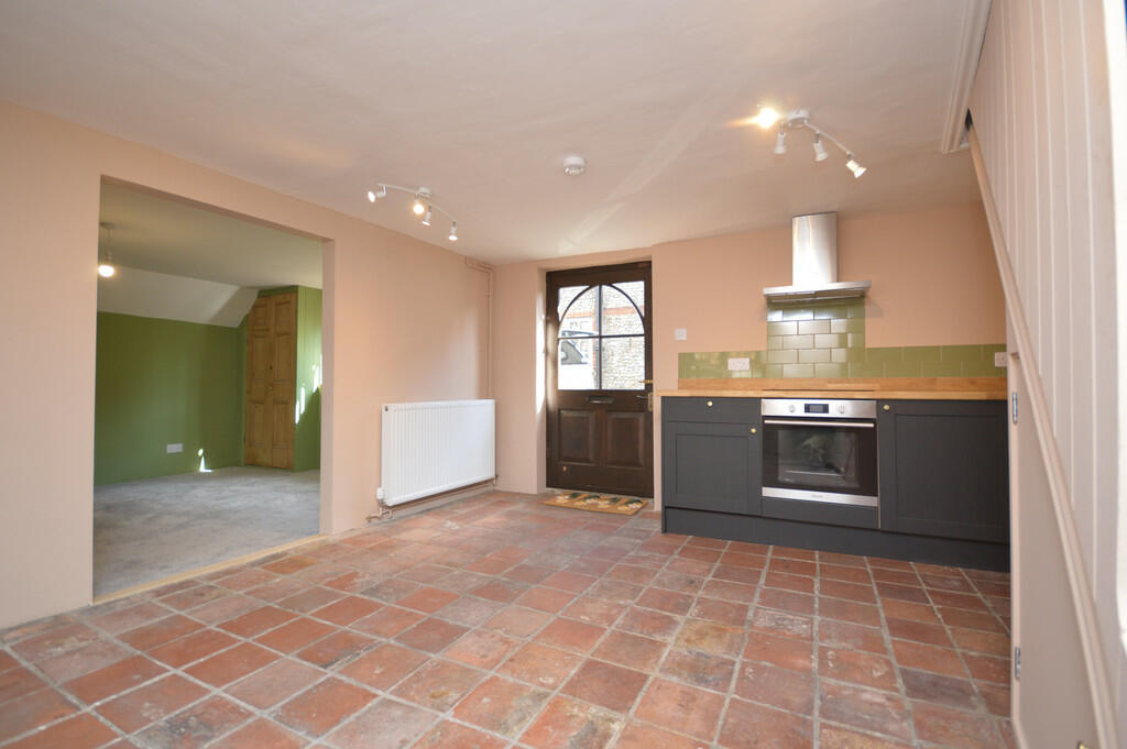 Kitchen 4