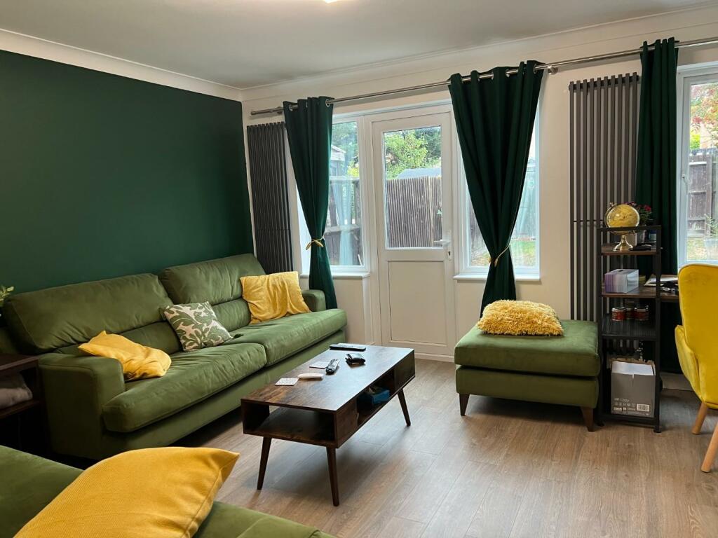 Rhuddlan Close Lounge.JPG