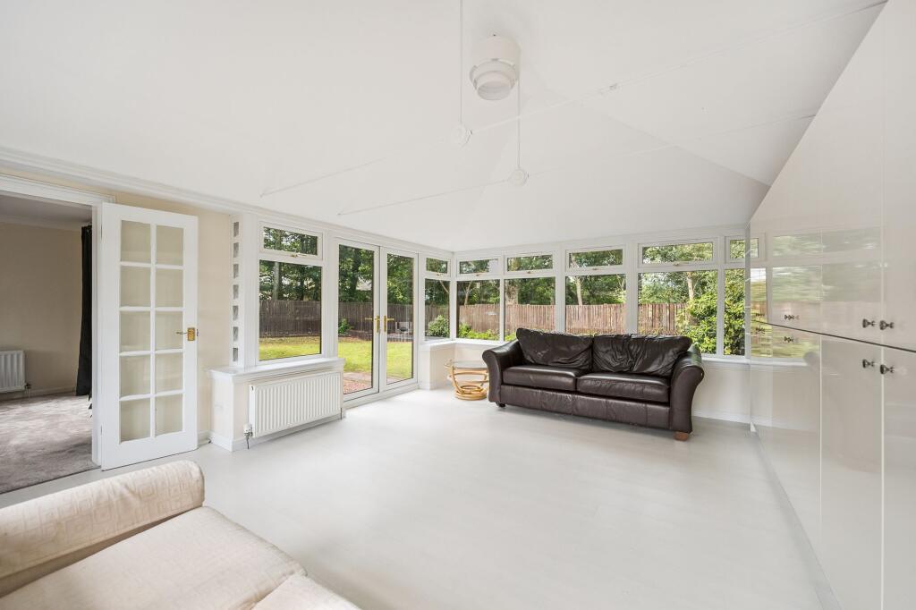 Family Room / Second Lounge