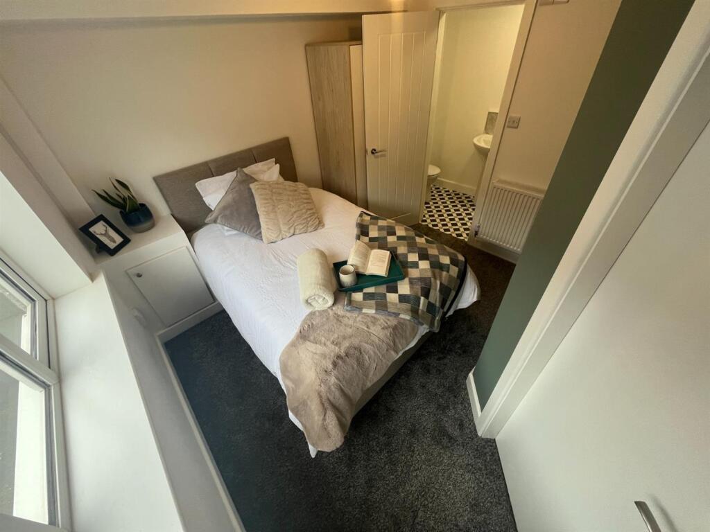 WhatsApp Image 2024-03-18 at 16.03.52 (1).jpeg