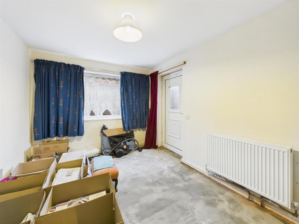 Bedroom: