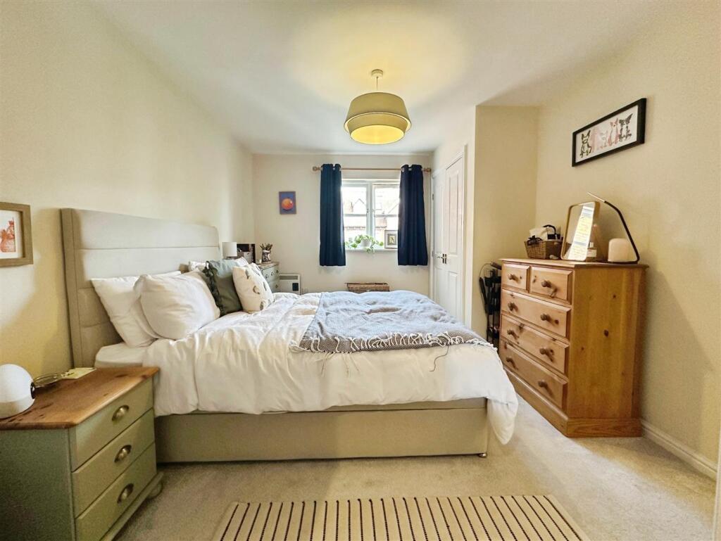 4a0f9c30--4013-B649-87EA5079237A-73789-0000177F888