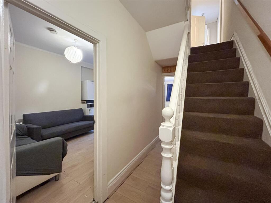 1765990848_5_b1efb6e6-2b2a-40ef-9d1a-74866042c1db_