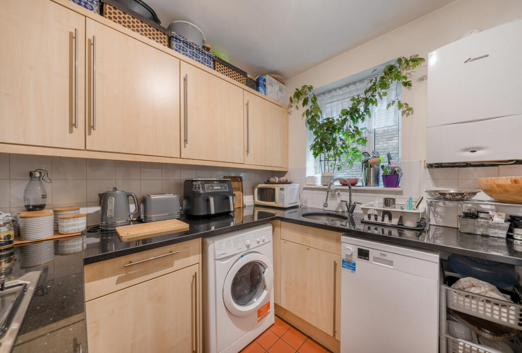 1347801-9-68b9a80...