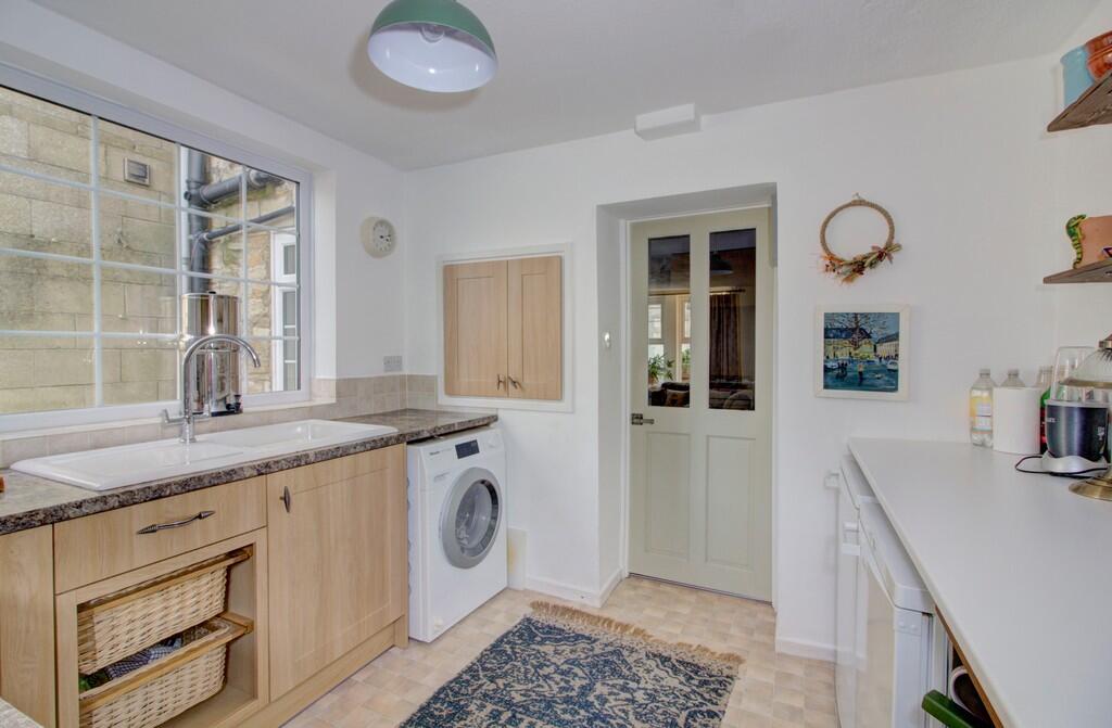 86 corsham rd0