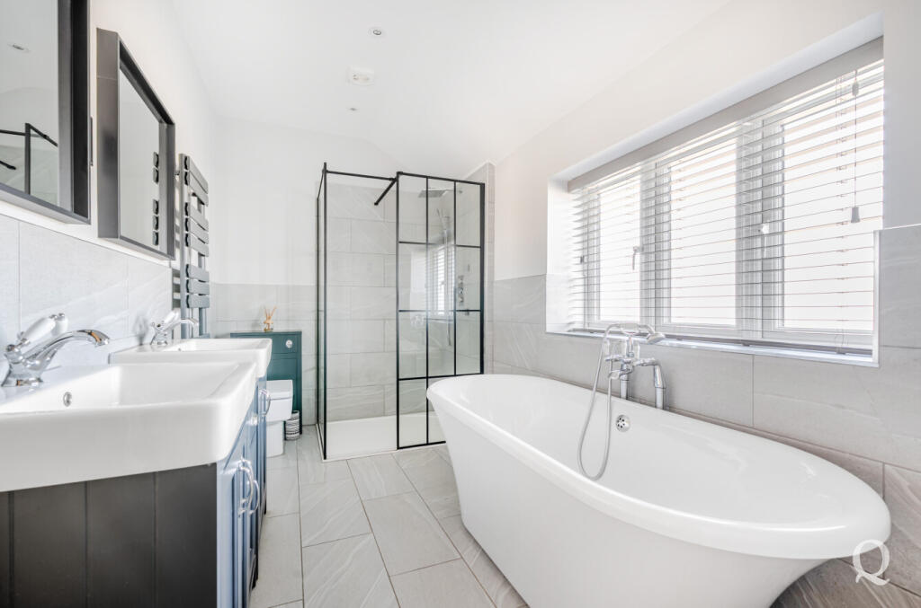 13daae4f-ff2f-474...