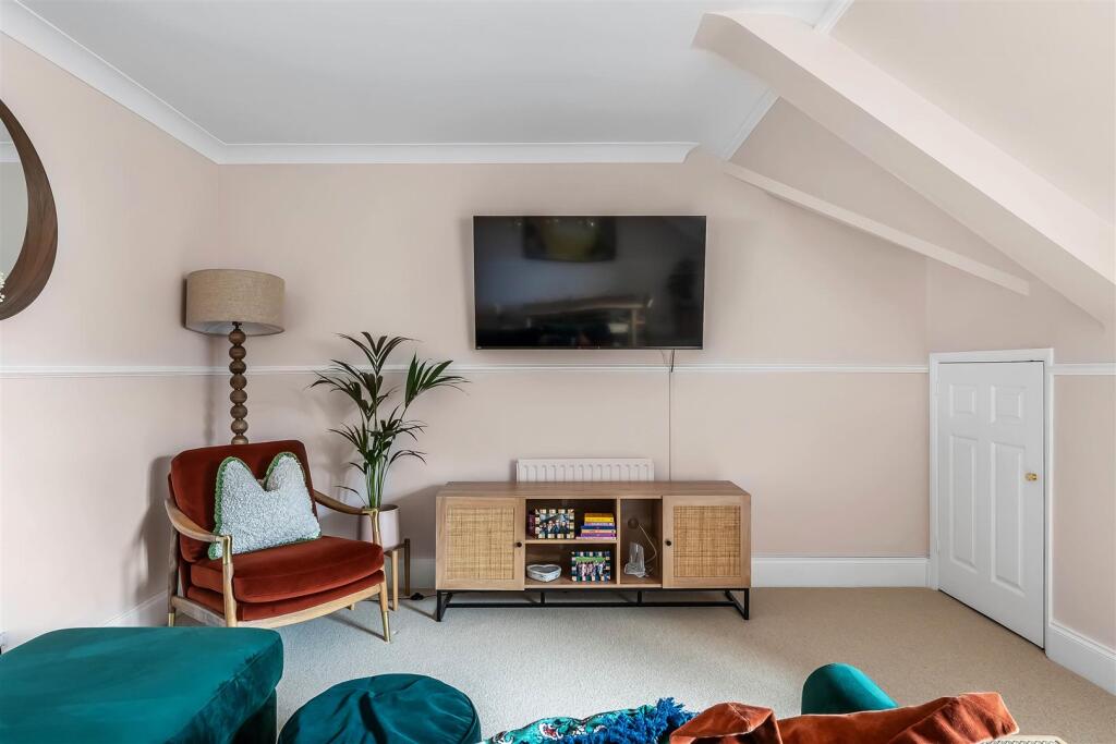 Flat-9-Gilliams-House-4.jpg