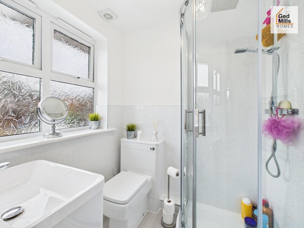 CAM04261G0-PR0090...