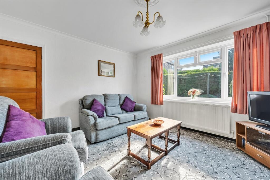 Saxton Mee 112 Moorhall 019.jpg