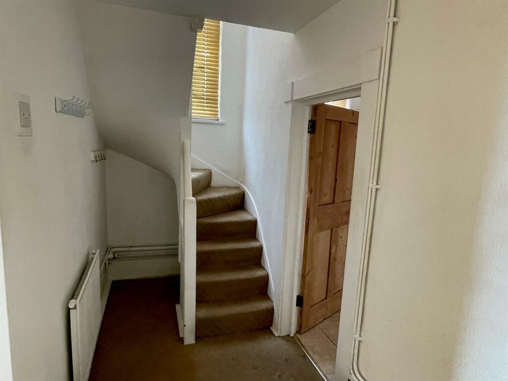 Hallway.jpg