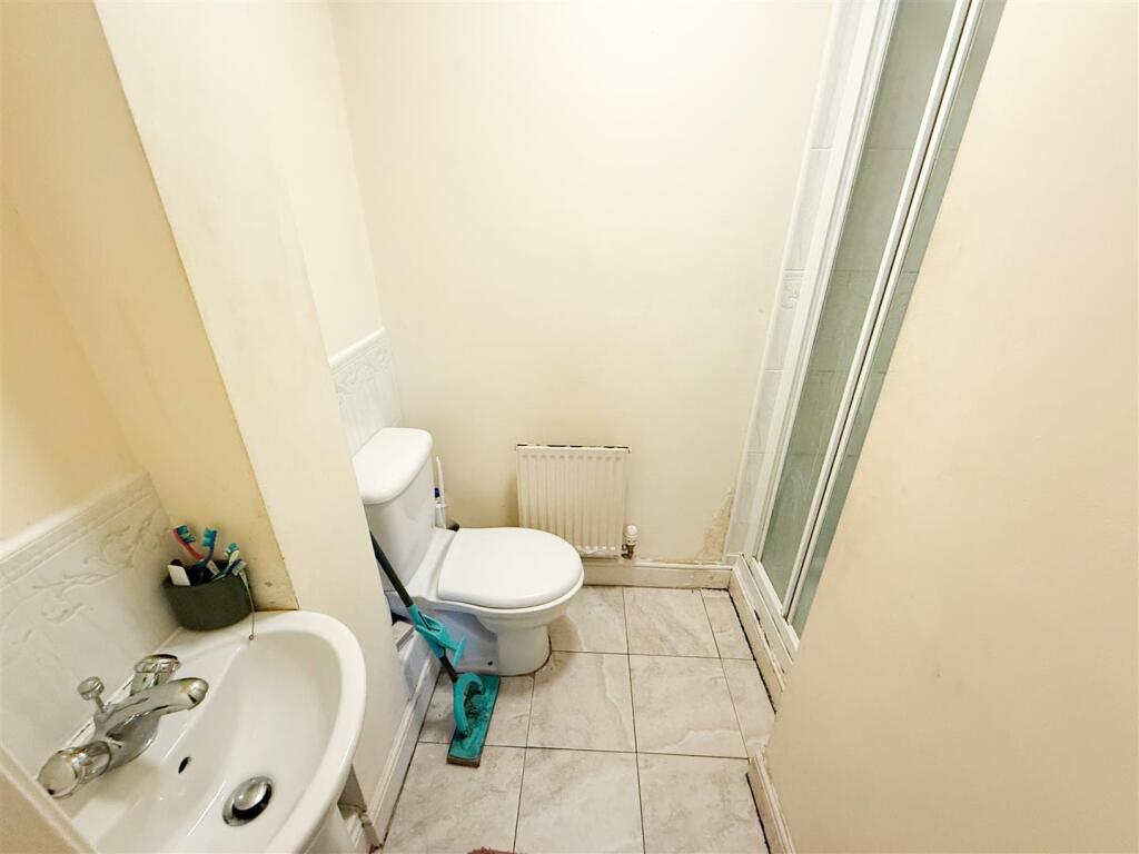 Ensuite bathroom