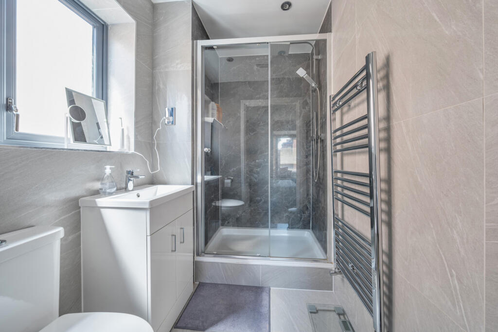 1309702-13-685ac0...