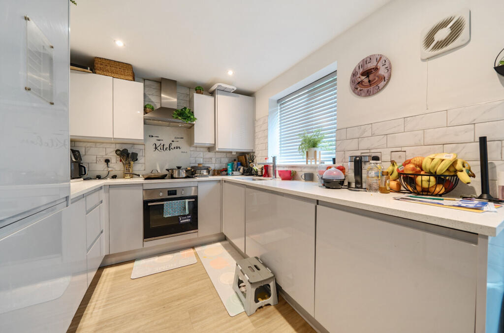 1320331-13-686b94...