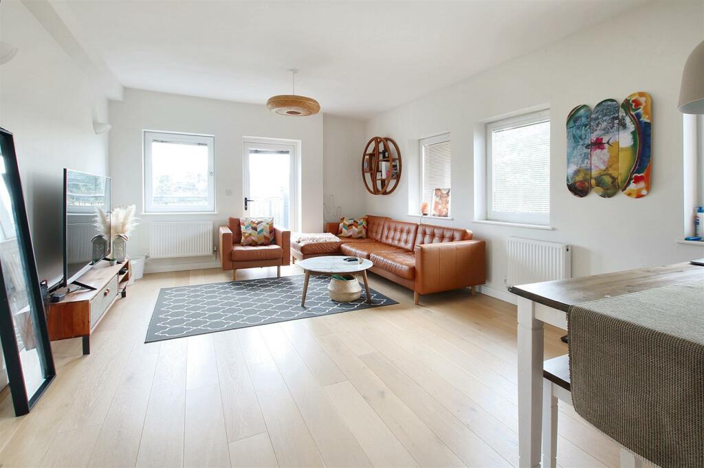 Living room.JPG