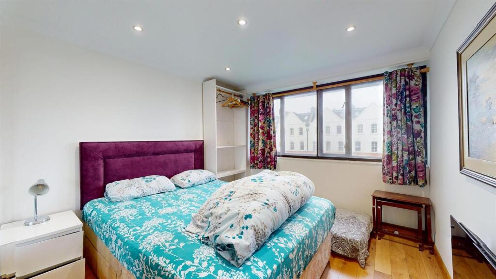 33CRbedroom2.0.jpg