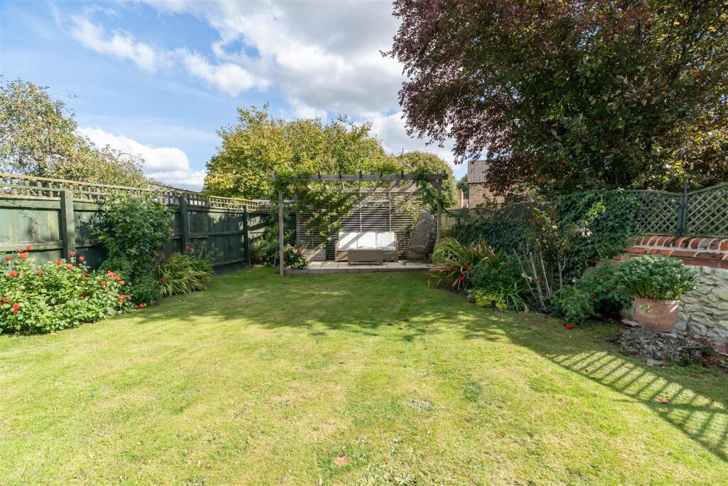 8 Isleham rd, Fordham-08132.jpg