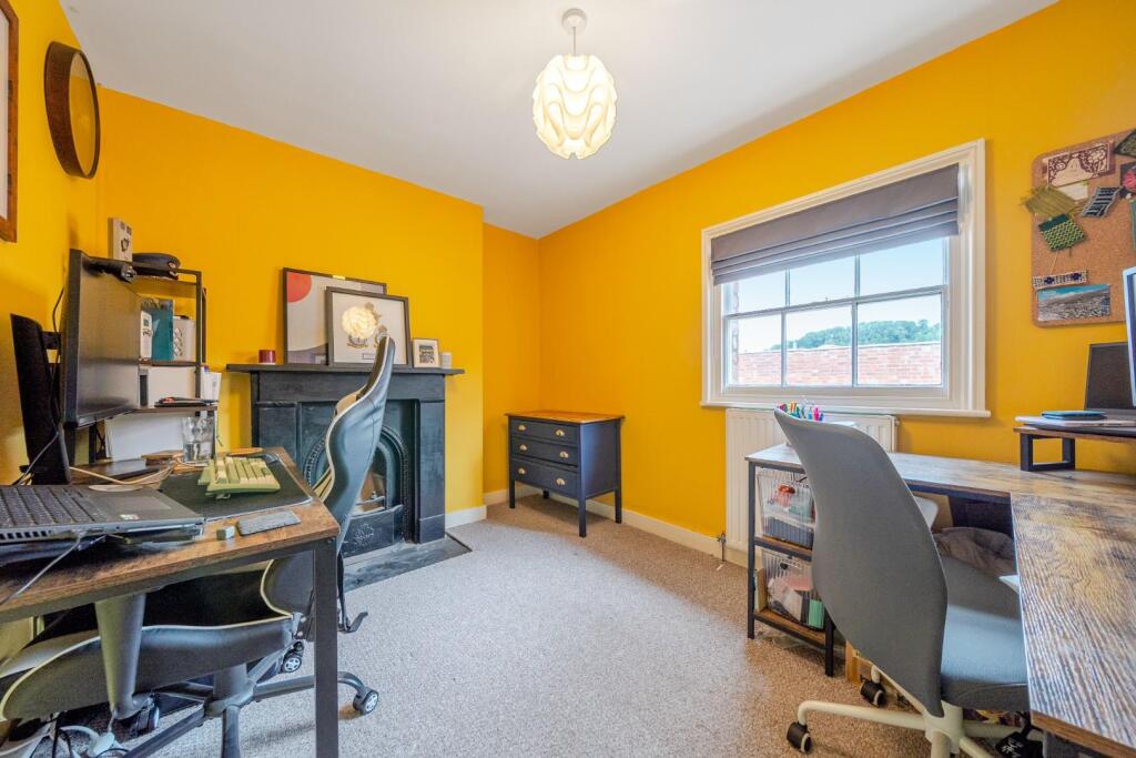 Bedroom 2 - Office.jpg