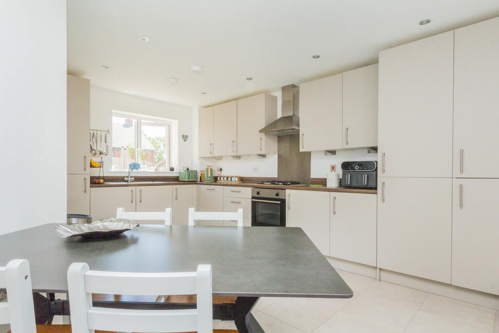 Kitchen/Dining Ro...