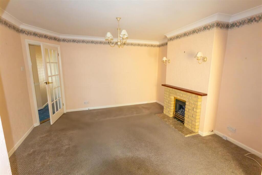 Walnut Drive-18 - t.jpeg